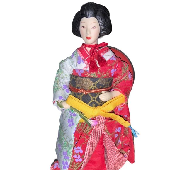 Avon International Doll Figurine  1990 "Masako from Japan" with Stand - Picture 1 of 12